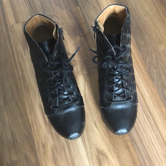 Booties - Picture 3 of 4